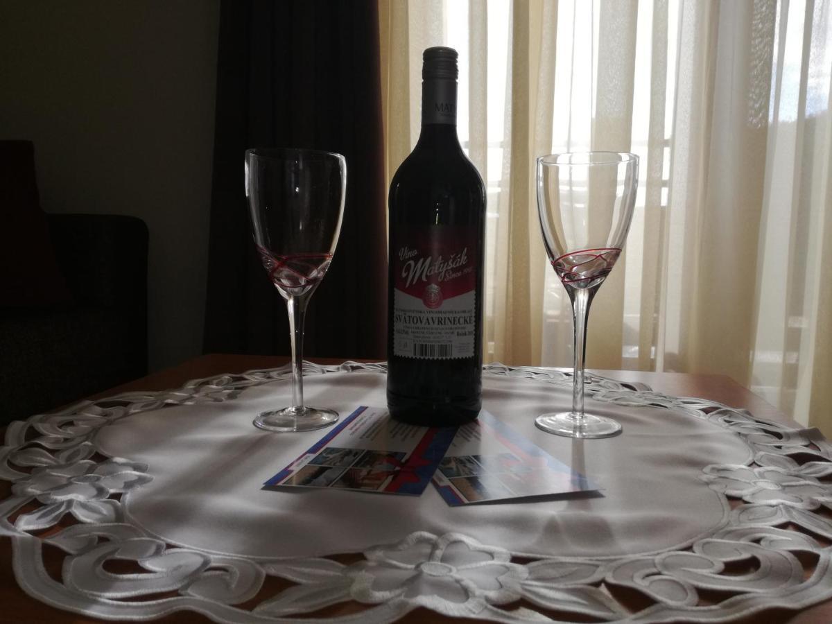 Luxury Apartment Bešeňová エクステリア 写真