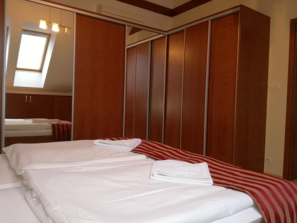 Luxury Apartment Bešeňová エクステリア 写真